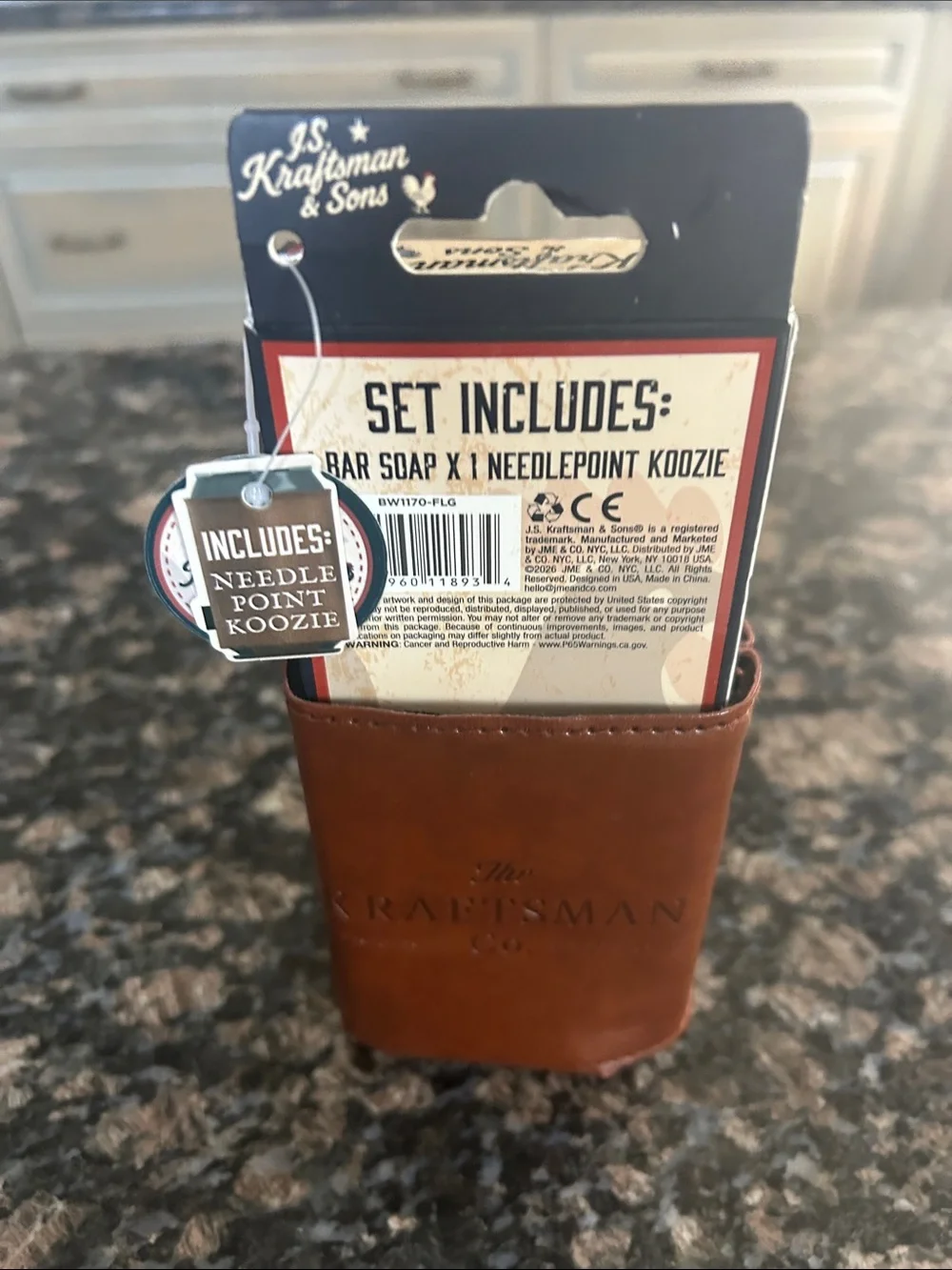 J.S.KRAFTSMAN & SONS PREMIUM BAR SOAP & AMERICAN FLAG NEEDLEPOINT KOOZIE SET NWT